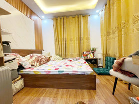 SIÊU HIẾM-NHÀ KIM MÃ LÔ GÓC 3 THOÁNG DÂN XÂY 22m2x5TẦNG NỘI THẤT XỊN Ở NGAY CHỈ 3,79 TỶ