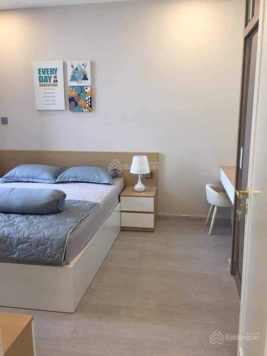 Cho thuê căn hộ 1 phòng ngủ Vinhomes Golden River, giá chỉ 18 triệu/tháng