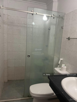 Cho thuê nhà ngõ 168 Hào Nam DT 60m2, 4,5T, giá 14 triệu/tháng đường oto vào