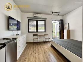 Căn hộ 1 phòng ngủ studio full nội thất ban công - cửa sổ thoáng gần trung tâm Thành Phố