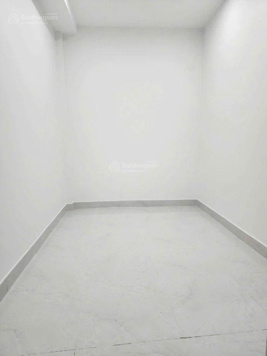 Bán nhà ngay điện máy Chợ Lớn, Nguyễn Oanh, giá 750 triệu