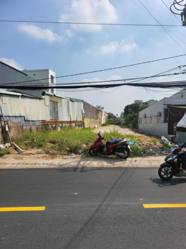 Hot. Mặt tiền Q12 rẻ nhất. Chính chủ bán MT số 175A Vườn Lài giá 32 tỷ, SD 500m2