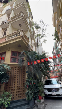 Phân lô Tây Hồ - 3 mặt tiền - đường ô tô tránh nhau - 80m2 - hơn 30 tỷ - ô chờ thang máy - sổ đẹp