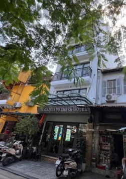 Bán khách sạn mặt phố Hàng Bông, Hoàn Kiếm, 51m2, 7 tầng, thang máy, cách hồ 200m, giá 55 tỷ