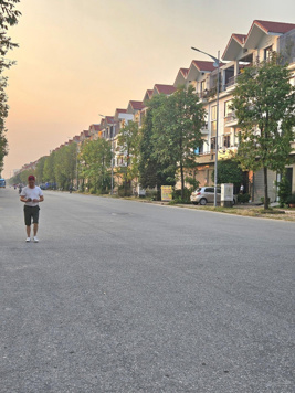 CẦN BÁN BIỆT THỰ LIỀN KỀ KĐT PHÚ LƯƠNG,DT 90M-MT:7,2M,VỊ TRÍ HIẾM BÁN.