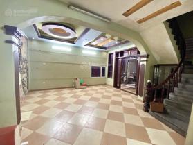 Chính chủ tôi cần bán nhà Vũ Ngọc Phan, DT 100m2, 4PN 4WC sổ sách pháp lý sạch sẵn sàng giao dịch