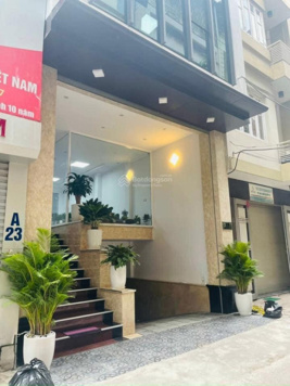 Bán tòa căn hộ cao cấp mặt phố Tô Ngọc Vân - cạnh Hồ Tây 130m2 8,5 tầng full nội thất 52 tỷ