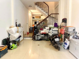 Bán nhà hiếm Bán đảo Linh Đàm, Hoàng Liệt, 45m2, dân xây, giá hơn 9 tỷ, ôtô tránh 20M