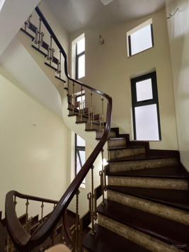 P/Lô Víp Xã Đàn mặt tiền hoa hậu 6,8m ngõ thông rải nhựa 5m oto đỗ cửa,nhà 5,5T đẹp sát phố kd tốt