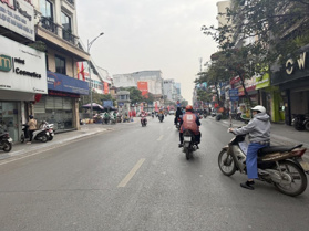 Bán nhà mặt phố Bạch Mai, Hai Bà Trưng 200m2, giá 50 tỷ. Giá đầu tư