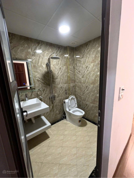 Nhà đẹp phố Quan Hoa, DT 33m2 * 5 tầng, ngõ nông, an ninh, yên tĩnh, nhà mới.