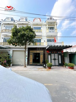 Bán nhà giáp bên trung tâm y tế dĩ an
