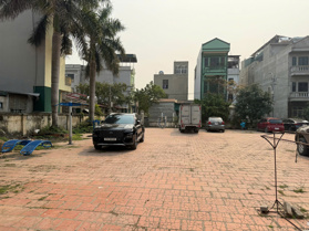 Em còn căn nhà cấp 4 ở Trâu Quỳ, đường ô tô tải vào. LH: 0379483926