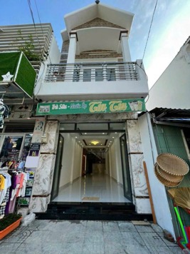 Cần Bán Gấp Căn Nhà Ngay Mặt Tiền Chợ Đường 18B diện tích 5x20 giá 850Tr