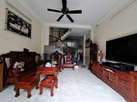 Bán nhà mặt phố Chùa Quỳnh, Hai Bà Trưng, 2 mặt tiền, 5 tầng 45m2 giá 20.5 tỷ