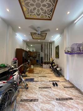 Phố Phùng Chí Kiên, Cầu Giấy. Oto đỗ cửa, nhà 5 tầng, 40m, kinh doanh giá 8.9 tỷ