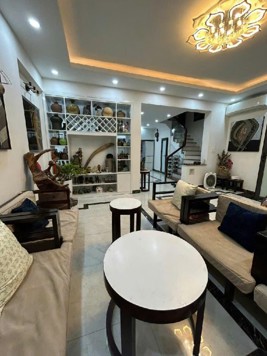 Siêu phẩm Ba Đình 56m2 x mặt tầng 9M - Ô chờ thang máy - Ngõ rộng, thoáng - Full nội thất.