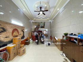 Nhà 3 tầng dân xây phân lô Văn Cao - 70m2 - Đường 12m