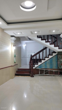 Bán nhà 2 tầng 40m2 có sân cổng ô tô đỗ cửa phố chợ đêm chân cầu An Dương giá 1 tỷ 200 triệu (CTT)