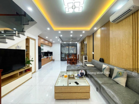 Nhà 5 tầng dân xây tuyến 2 Lê Hồng Phong - 106m2 ngang 5.5m - Đường 15m
