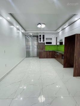Nhà 4 tầng dân xây độc lập 80m2 - Đường 12m - Tại Văn Cao
