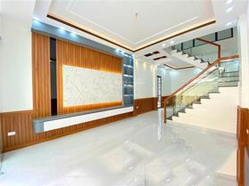 Nhà riêng Sở Dầu - Hồng Bàng 4 tầng đẹp độc lập, ngõ nông ô tô qua lại cạnh Metro. Đông Nam, sổ cc