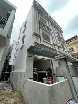 Nhà xây mới độc lập sân cổng riêng khu vực Đà Nẵng, đang vào hoàn thiện giá hơn 3 tỷ