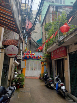 Chính chủ bán nhà phố Kim Mã, Phường Ngọc Khánh, Ba Đình, Hà Nội