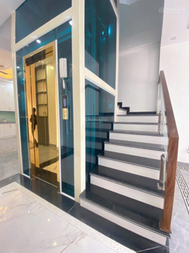 Bán nhà xây mới độc lập thang máy nhập khẩu, đường 12m quận Lê Chân