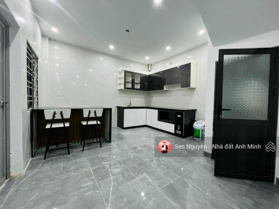Bán nhà mới tinh lô góc 3 tầng tại mặt đường Quảng Luận - Đa Phúc - Dương Kinh. Tặng nội thấy