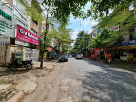 Bán quỹ căn liền kề Văn Khê 83m2, 5 tầng - vị trí đẹp - giá nhỉnh 16 tỷ. 0963989690