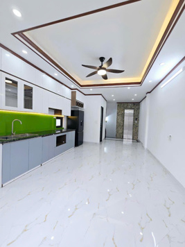 Nhà đẹp Ba Đình 36m2 x 6 tầng thang máy - Lô góc - Gần phố - Ngõ thông.