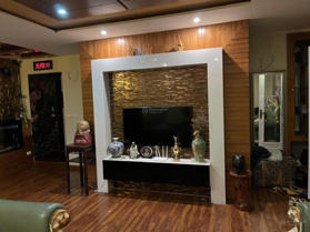 Bán căn hộ Nam Trung Yên diện tích lớn