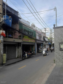 Cần bán nhà mặt tiền trung tâm Tân Phú - Ngay Nguyễn Văn Sáng, DT 44m2, giá chỉ 6 tỷ 5