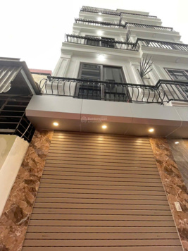 Bán nhà Tây Mỗ, ô tô đỗ cách 10m, DT 40m2, 5 tầng mới cứng, chỉ 5.2 tỷ. LH: 0973 561 586