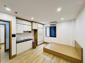 Toà CHDV Tôn Thất Tùng, 85m2*7T, MT 7M, hai mặt thoáng, ngõ 4M, 24 phòng KK, đủ PCCC, thu 2 tỷ/năm