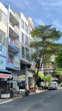 Nhà 2 mặt tiền 5 tầng 7PN có sân thượng, đường Đô Đốc Long Tân Quý kế Aeon Mall Tân Phú