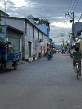 Bán đất đẹp 84m2, sổ riêng, cách nguyễn Duy Trinh 100m, Long Trường Quận 9 giá 3 tỷ 850