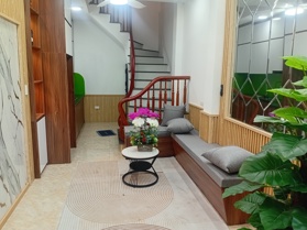 HÂN LÔ - NHÀ MỚI KÍNH KOONG - GẦN PHỐ - AN NINH AN SINH - NHIỀU TIỆN ÍCH XUNG QUANH