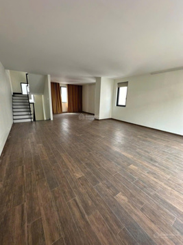 Bán gấp BT liền kề xẻ khe 104m2 tại The Crown - Vinhomes Ocean Park 3, Văn Giang, Hưng Yên, 15,7 tỷ