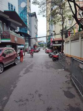 Cực đẹp phố Chùa Bộc, Đống Đa. Ngõ thông, sát phố - Nhà 50m, 5 tầng, giá 7.95 tỷ