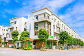 Với 6.x tỷ sở hữu ngay căn đã hoàn thiện 4 tầng đối diện công viên và 9 toà chung cư