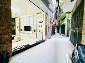 Bán nhà phố Ngọc Khánh, Quận Ba Đình. DT 35m2 x 4 tầng Ngõ thông, kinh doanh, 7.9 tỷ