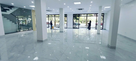 Cho thuê shophouse mặt phố Tố Hữu, Hà Đông mới 100%. DT 230m2*4 tầng. MT 12m. ĐH âm trần. PCCC