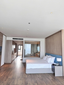 Bán cắt lỗ 800tr căn studio view biển diện tích lớn nhất toà A K.sạn A La Carte Hạ Long đã lấy về