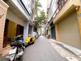 Bán nhà phố Phùng Chí Kiên, Cầu Giấy – oto đỗ cửa, kinh doanh – 5 tầng x 40m, giá 8.8 tỷ