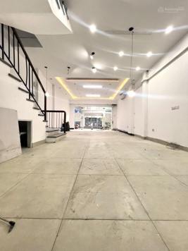 Cho thuê nhà ngõ 67 Phùng Khoang 70m2 x 4 tầng thông sàn kinh doanh 22tr 0903 409 888