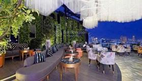 Cho thuê Rooftop sân thượng không gian kín và không gian mở kinh doanh quán bar, cafe, giải trí Q1