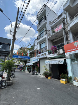 Cho thuê nhà 220/17 Lê Văn Sỹ, Phường 14, Quận 3 - DT 4 x 23m - 3 tầng suốt - giá 32 triệu/tháng