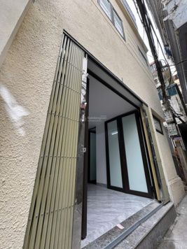 Thuê nhà nguyên căn 3 tầng ngõ 639/38 Hoàng Hoa Thám, Ba Đình, Hà Nội